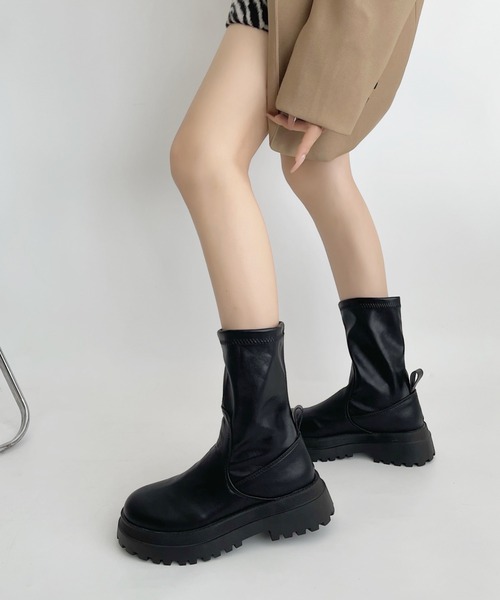 Shoes in Closet（シューズインクローゼット）の「厚底2段 トラックソール  ストレッチ フィット ブーツ 975（ブーツ・レディース・ブラック・LL/L/M/S）」の15枚目の写真