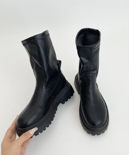 Shoes in Closet（シューズインクローゼット）の「厚底2段 トラックソール  ストレッチ フィット ブーツ 975（ブーツ・レディース・ブラック・LL/L/M/S）」の21枚目の写真