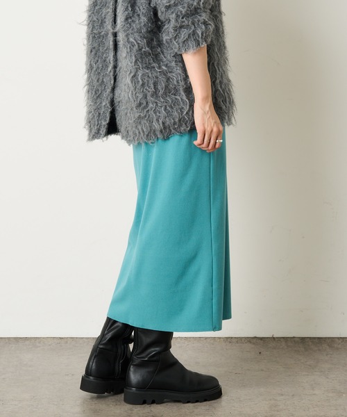 Omekashi(オメカシ)の「起毛ミドルスカート(スカート・レディース・ブラック/オフホワイト/グリーン・FREE)」の3枚目の写真