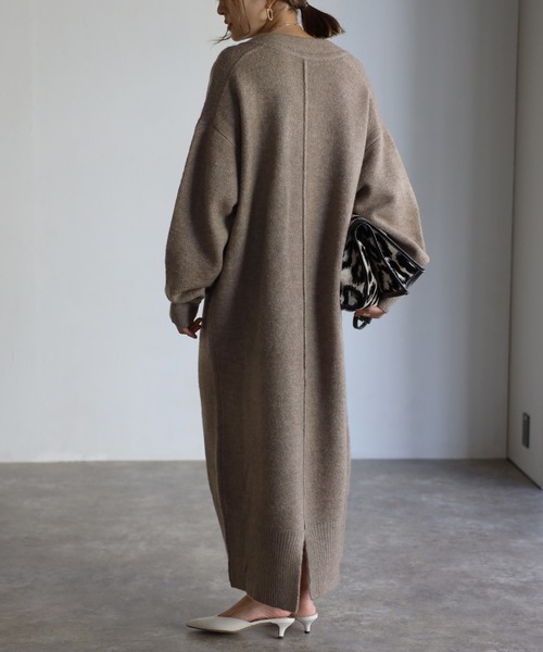 ディープVネックニットワンピース（ワンピース）｜Bonjour Sagan