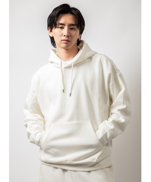 Beno（ビーノ）の「TCソフト裏起毛 オーバーシルエット プルオーバーパーカー（パーカー・メンズ・マスタード/ロイヤルブルー/ネイビー/ホワイト/グリーン/グレー/グレイッシュベージュ/ブラック・M/L/XL）」の2枚目の写真