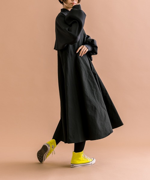 ear PAPILLONNER（イアパピヨネ）の「【SUM1 STYLE（スミスタイル）】セパレートボリュームスリーブワンピース（ワンピース・レディース・ブラック・FREE）」の15枚目の写真