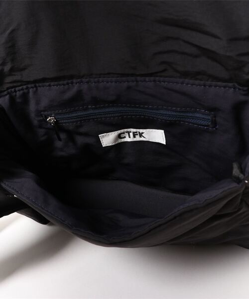 CONTROL FREAK（コントロールフリーク）の「ナイロンダイヤルショルダー（ショルダーバッグ・レディース・エメラルド/ブラック・ONE SIZE）」の9枚目の写真