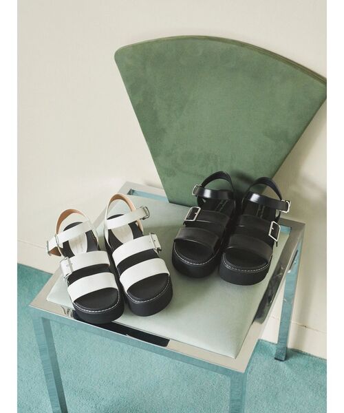 ORiental TRaffic（オリエンタルトラフィック）の「ORientalTRaffic　厚底ストラップサンダル（サンダル・レディース・ブラック/ホワイト・S/M/L）」の13枚目の写真