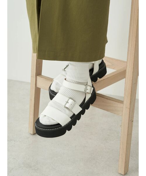 ORiental TRaffic（オリエンタルトラフィック）の「ORientalTRaffic　厚底ストラップサンダル（サンダル・レディース・ブラック/ホワイト・S/M/L）」の17枚目の写真