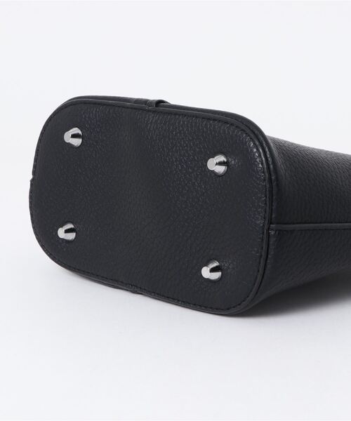 SLOW 　新品❗️　バケツ型ショルダー　栃木レザー　¥41800 KOOSレザー バケツ型ショルダーバッグ - メルカリ