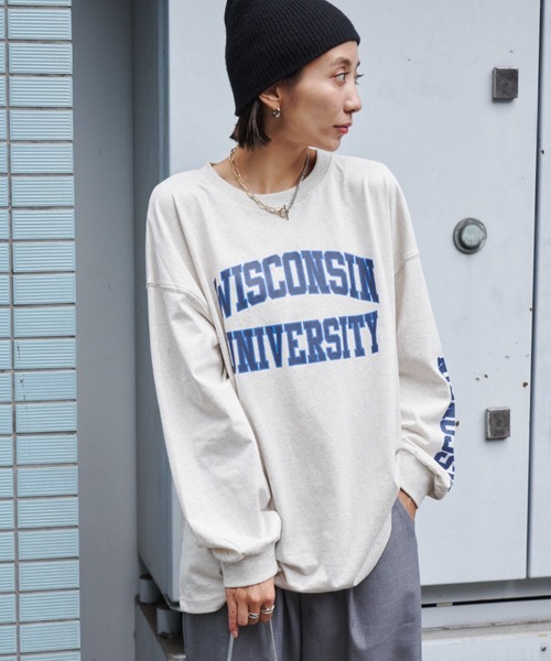 Auntie Rosa Holiday（アンティローザホリデー）の「カレッジロゴロンT（Tシャツ/カットソー・レディース・オフホワイト/ナチュラル/ホワイト/ネイビー/ライトグレー/ホワイト系/ダークブルー・FREE）」の4枚目の写真