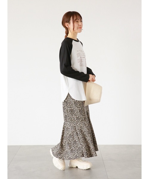 ehka sopo（エヘカソポ）の「小花柄アシンメトリーマーメイドスカート（スカート・レディース・ブラック/オフホワイト/グリーン・ﾌﾘ-）」の9枚目の写真