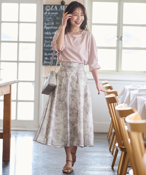 ANY SIS(エニィスィス)の「【洗える】水彩フラワープリント スカート(スカート・レディース・ライトグリーン系4/ブラック系4・2/3/1)」の5枚目の写真