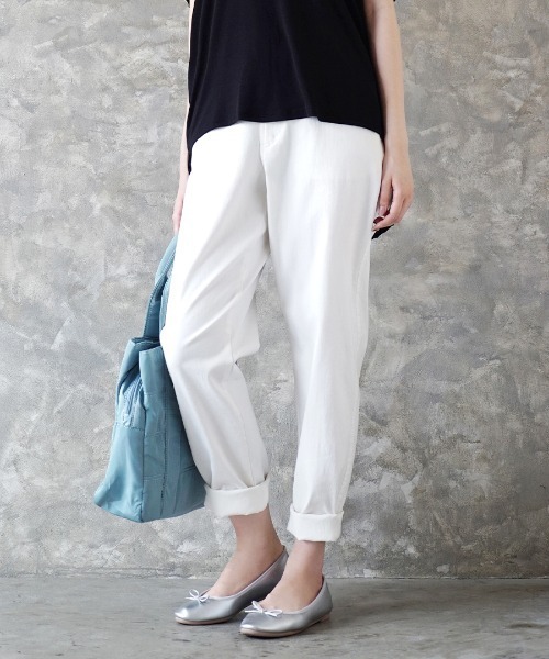 zootie（ズーティー）の「【待望のポケット復活！新感覚の穿き心地♪】エアパンツ［テーパード］（その他パンツ・レディース・ライトグリーン/アイボリー/チャコール/ブラック×グリーン/ベージュ/オリーブ/ネイビー/ライトブルー/ホワイト×ブラック/ベビーピンク/ブラック×グレー/ライトインディゴブルー/ケミカルウォッシュ/ブラック/ブラック系その他/グレー系その他/ブラウン/ダークベージュ/ホワイト系その他/インディゴブルー/キャメル/ミント/ブラック系その他2・L/LL/M/S/S1/M1/L1/LL1）」の4枚目の写真