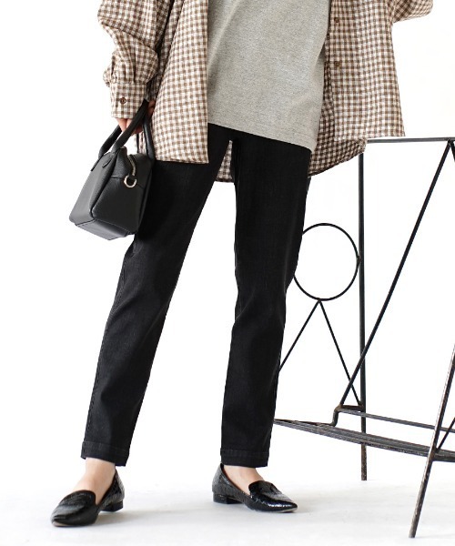 zootie（ズーティー）の「【待望のポケット復活！新感覚の穿き心地♪】エアパンツ［テーパード］（その他パンツ・レディース・ライトグリーン/アイボリー/チャコール/ブラック×グリーン/ベージュ/オリーブ/ネイビー/ライトブルー/ホワイト×ブラック/ベビーピンク/ブラック×グレー/ライトインディゴブルー/ケミカルウォッシュ/ブラック/ブラック系その他/グレー系その他/ブラウン/ダークベージュ/ホワイト系その他/インディゴブルー/キャメル/ミント/ブラック系その他2・L/LL/M/S/S1/M1/L1/LL1）」の7枚目の写真