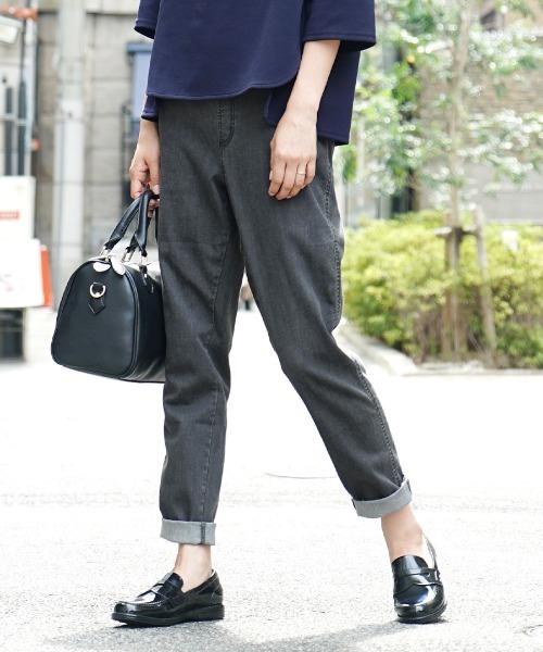 zootie（ズーティー）の「【待望のポケット復活！新感覚の穿き心地♪】エアパンツ［テーパード］（その他パンツ・レディース・ライトグリーン/アイボリー/チャコール/ブラック×グリーン/ベージュ/オリーブ/ネイビー/ライトブルー/ホワイト×ブラック/ベビーピンク/ブラック×グレー/ライトインディゴブルー/ケミカルウォッシュ/ブラック/ブラック系その他/グレー系その他/ブラウン/ダークベージュ/ホワイト系その他/インディゴブルー/キャメル/ミント/ブラック系その他2・L/LL/M/S/S1/M1/L1/LL1）」の10枚目の写真