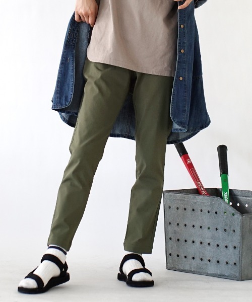 zootie（ズーティー）の「【待望のポケット復活！新感覚の穿き心地♪】エアパンツ［テーパード］（その他パンツ・レディース・ライトグリーン/アイボリー/チャコール/ブラック×グリーン/ベージュ/オリーブ/ネイビー/ライトブルー/ホワイト×ブラック/ベビーピンク/ブラック×グレー/ライトインディゴブルー/ケミカルウォッシュ/ブラック/ブラック系その他/グレー系その他/ブラウン/ダークベージュ/ホワイト系その他/インディゴブルー/キャメル/ミント/ブラック系その他2・L/LL/M/S/S1/M1/L1/LL1）」の14枚目の写真