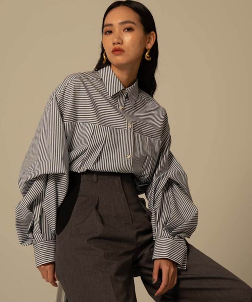 MATURED（マチュアード）の「【MATURED/マチュアード】ドレープスリーブストライプシャツ（シャツ/ブラウス・レディース・ネイビー/レッド・FREE）」の3枚目の写真