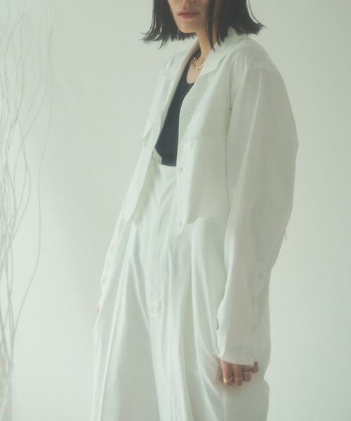 HANNE（アン）の「【セットアップ対応】カットオフクロップドシャツ（シャツ/ブラウス・レディース・ネイビー/オフホワイト・フリー）」の11枚目の写真