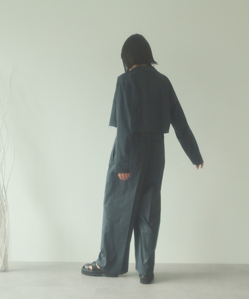 HANNE（アン）の「【セットアップ対応】カットオフクロップドシャツ（シャツ/ブラウス・レディース・ネイビー/オフホワイト・フリー）」の6枚目の写真