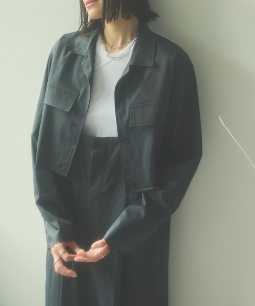 HANNE（アン）の「【セットアップ対応】カットオフクロップドシャツ（シャツ/ブラウス・レディース・ネイビー/オフホワイト・フリー）」の16枚目の写真