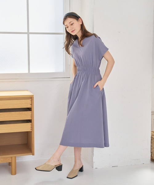 a:mure(アミュール)の「ウエストギャザーワンピース(ワンピース・レディース・ホワイト/ラベンダー・F)」の12枚目の写真