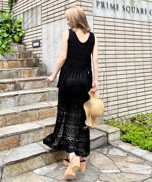 SPIRALGIRL（スパイラルガール）の「クロシェスリットスカート（スカート・レディース・ブラウン/ブラック・FREE）」の4枚目の写真