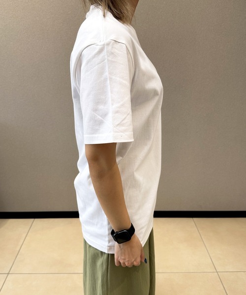 aimoha（アイモハ）の「シンプルコットンTシャツ (SS)（Tシャツ/カットソー・レディース・ホワイト/ブラック/ベージュ/グリーン/グレー・LARGE/SMALL/X-LARGE/MEDIUM/XX-LARGE）」の8枚目の写真