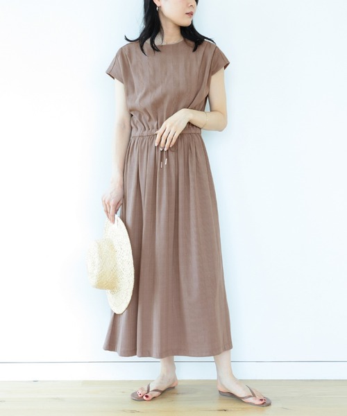 BEAMS HEART（ビームスハート）の「BEAMS HEART / 肩タック ドロストワンピース（ワンピース・レディース・ブラウン系その他4/イエロー系その他5/ブラック/グリーン・FREE）」の17枚目の写真