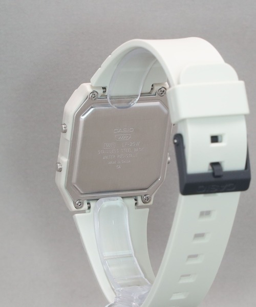 CASIO(カシオ)の「CASIO CLASSIC / LF-20W-8AJF(デジタル腕時計・メンズ・ライトグレー・FREE)」の13枚目の写真