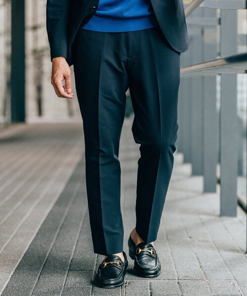 EDIFICE（エディフィス）の「"速乾＆シワ防止機能" シアサッカー ストレッチ スラックス イージーパンツ（スラックス・メンズ・チャコールグレー/ベージュ/ネイビー・SMALL/X-LARGE/LARGE/MEDIUM）」の3枚目の写真