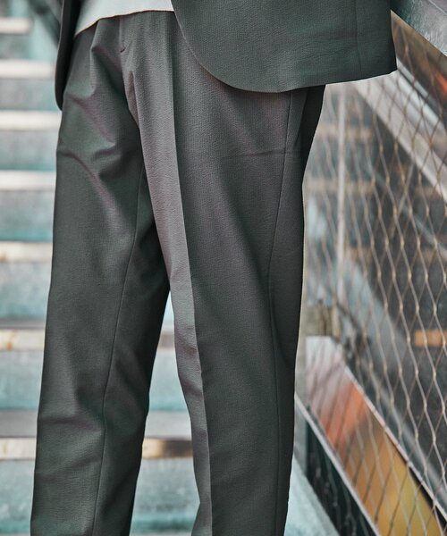 EDIFICE（エディフィス）の「"速乾＆シワ防止機能" シアサッカー ストレッチ スラックス イージーパンツ（スラックス・メンズ・チャコールグレー/ベージュ/ネイビー・SMALL/X-LARGE/LARGE/MEDIUM）」の15枚目の写真