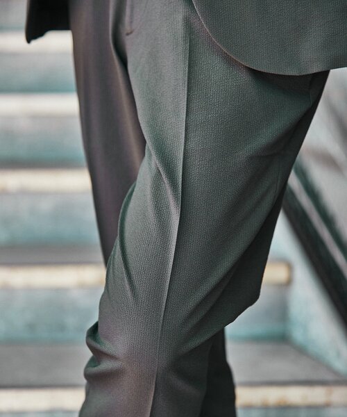 EDIFICE（エディフィス）の「"速乾＆シワ防止機能" シアサッカー ストレッチ スラックス イージーパンツ（スラックス・メンズ・チャコールグレー/ベージュ/ネイビー・SMALL/X-LARGE/LARGE/MEDIUM）」の16枚目の写真