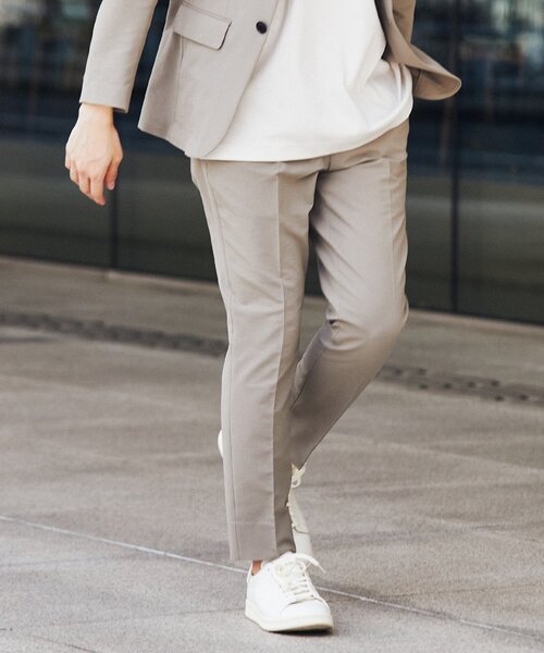 EDIFICE（エディフィス）の「"速乾＆シワ防止機能" シアサッカー ストレッチ スラックス イージーパンツ（スラックス・メンズ・チャコールグレー/ベージュ/ネイビー・SMALL/X-LARGE/LARGE/MEDIUM）」の21枚目の写真