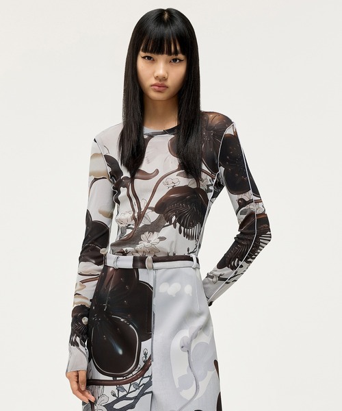 JNBY(ジェーエヌビーワイ)の「Electronic Plum Wearable Second Skin Top(Tシャツ/カットソー・レディース・その他/ブラック系その他/ホワイト系その他・36/40/38)」の2枚目の写真