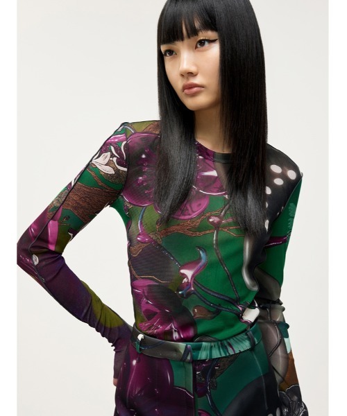JNBY(ジェーエヌビーワイ)の「Electronic Plum Wearable Second Skin Top(Tシャツ/カットソー・レディース・その他/ブラック系その他/ホワイト系その他・36/40/38)」の3枚目の写真