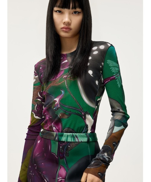 JNBY(ジェーエヌビーワイ)の「Electronic Plum Wearable Second Skin Top(Tシャツ/カットソー・レディース・その他/ブラック系その他/ホワイト系その他・36/40/38)」の5枚目の写真