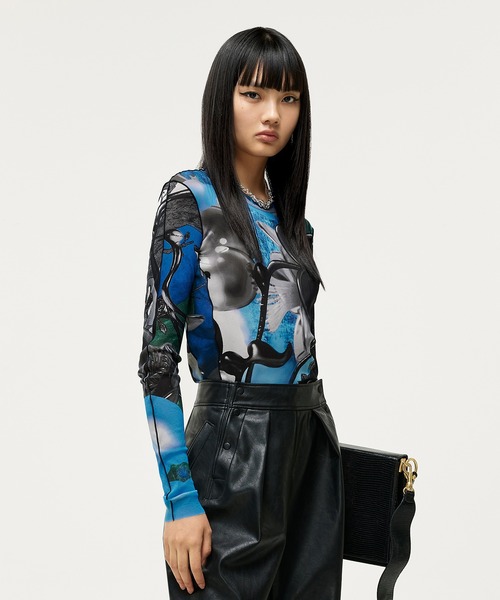 JNBY(ジェーエヌビーワイ)の「Electronic Plum Wearable Second Skin Top(Tシャツ/カットソー・レディース・その他/ブラック系その他/ホワイト系その他・36/40/38)」の8枚目の写真