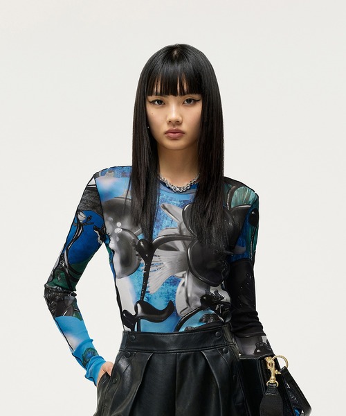 JNBY(ジェーエヌビーワイ)の「Electronic Plum Wearable Second Skin Top(Tシャツ/カットソー・レディース・その他/ブラック系その他/ホワイト系その他・36/40/38)」の9枚目の写真