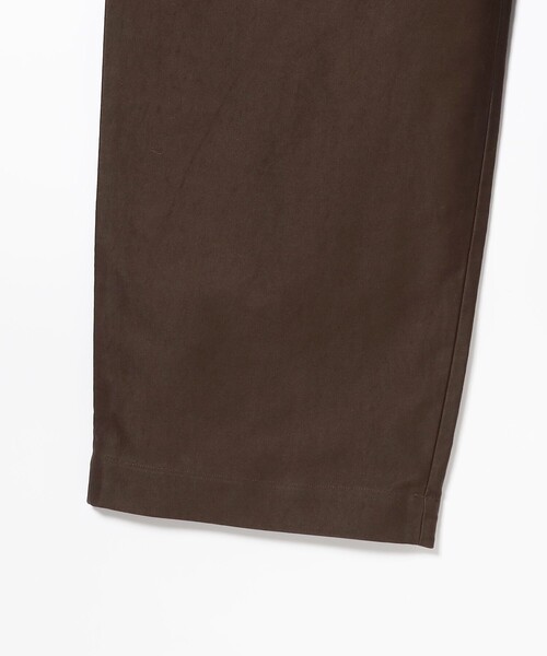 BEAMS LIGHTS(ビームスライツ)の「BEAMS LIGHTS / オリジナル モールスキン ワイドパンツ(その他パンツ・メンズ・ブラック/ダークブラウン・MEDIUM/LARGE/SMALL/X-LARGE)」の19枚目の写真