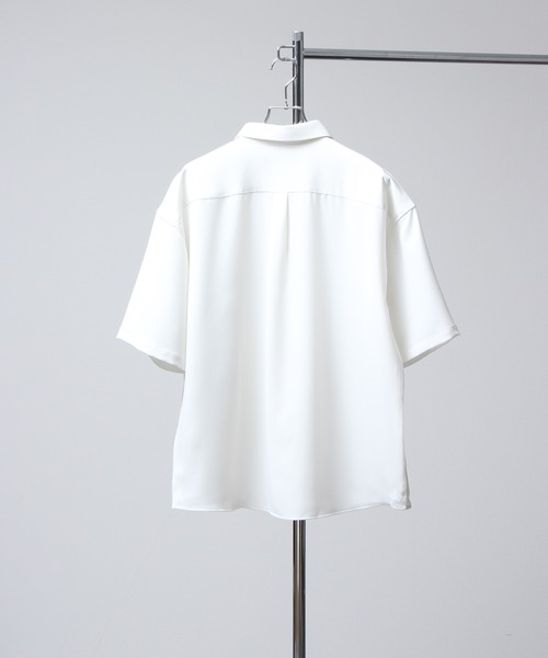 Art re A select（アトリエセレクト）の「DRAPE BOWTIE LOOSE SHIRTS/2way ボウタイ ドレープ トロミ ルーズ 半袖 レギュラーシャツ（シャツ/ブラウス・メンズ・ブラック/グレイッシュベージュ/ホワイト・L/M）」の4枚目の写真
