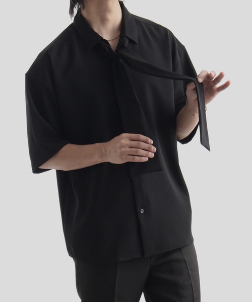 Art re A select（アトリエセレクト）の「DRAPE BOWTIE LOOSE SHIRTS/2way ボウタイ ドレープ トロミ ルーズ 半袖 レギュラーシャツ（シャツ/ブラウス・メンズ・ブラック/グレイッシュベージュ/ホワイト・L/M）」の11枚目の写真