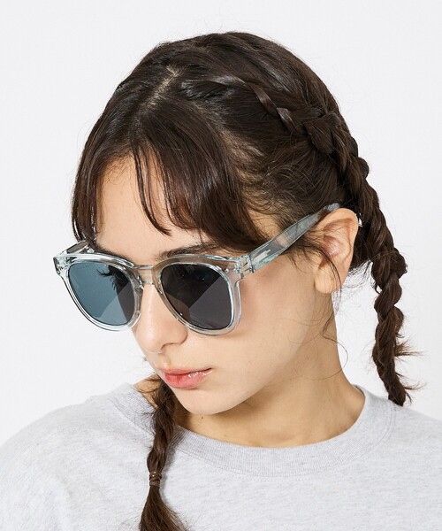 IZIPIZI(イジピジ)の「【IZIPIZI/イジピジ】SUN #N/ウェリントン型 サングラス / ユニセックス(サングラス・メンズ・ブラック/イエロー/グリーン/その他1/その他2/ブラウン/シルバー/アイボリー・フリー)」の1枚目の写真