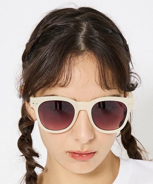 IZIPIZI(イジピジ)の「【IZIPIZI/イジピジ】SUN #N/ウェリントン型 サングラス / ユニセックス(サングラス・メンズ・ブラック/イエロー/グリーン/その他1/その他2/ブラウン/シルバー/アイボリー・フリー)」の13枚目の写真
