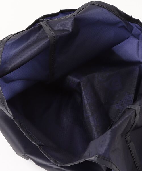 COMMON EDUCATION（コモンエデュケーション）の「COMMON EDUCATION -  RAFTAP MARKET BAG（ショルダーバッグ・メンズ・ホワイト/ネイビー・ONE SIZE）」の5枚目の写真