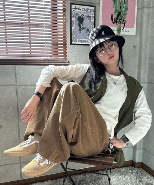 ８(eight)（エイト）の「カラーワイドバギーパンツ（デニムパンツ・メンズ・ブラック/パープル/グリーン/ブラウン・MEDIUM/LARGE）」の20枚目の写真