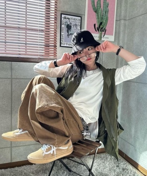 ８(eight)（エイト）の「カラーワイドバギーパンツ（デニムパンツ・メンズ・ブラック/パープル/グリーン/ブラウン・MEDIUM/LARGE）」の21枚目の写真