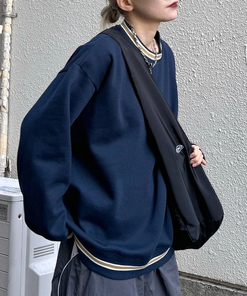 Confirm(コンファーム)の「【限定展開】ラグラン切替 / リブライン ビッグシルエット プルオーバースウェット カットソー ユニセックス 【Confirm】(スウェット・メンズ・チャコールグレー/カーキ/ネイビー/ブルー系その他/グレー系その他/グレー系・L/M)」の6枚目の写真