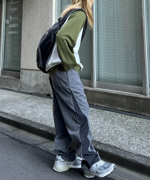 Confirm(コンファーム)の「【限定展開】ラグラン切替 / リブライン ビッグシルエット プルオーバースウェット カットソー ユニセックス 【Confirm】(スウェット・メンズ・チャコールグレー/カーキ/ネイビー/ブルー系その他/グレー系その他/グレー系・L/M)」の18枚目の写真