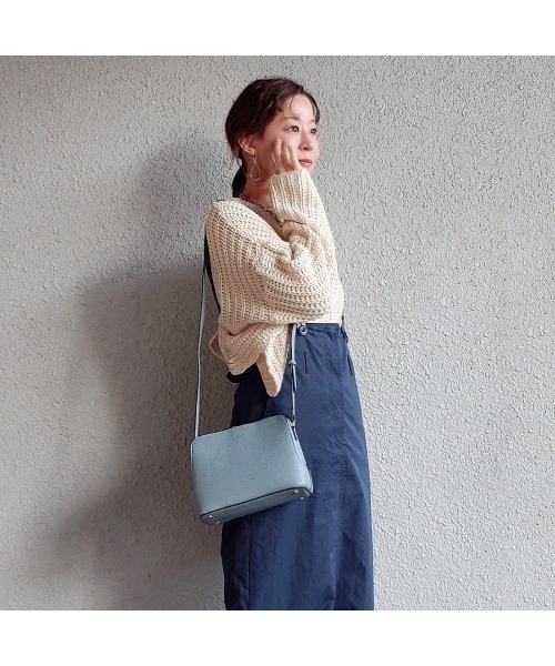 maison vert（メゾンヴェール）の「【多収納】アオリショルダーバッグ（ショルダーバッグ・レディース・ブラック/ライトグレー/ライトブルー・FREE）」の11枚目の写真