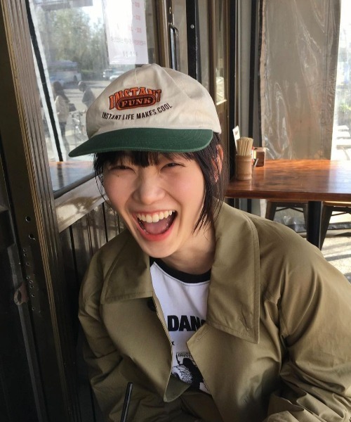 MGV(エムジーヴィー)の「フロントロゴベースボールキャップ(キャップ・メンズ・レッド/ピンク/ホワイト/ブラック・FREE)」の5枚目の写真