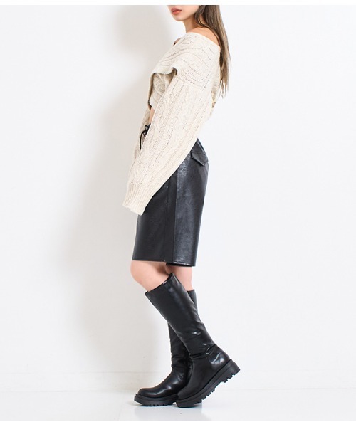 LATINA（ラティーナ）の「フェイクレザー バミューダ ハーフ ショート パンツ（その他パンツ・レディース・ブラック・M/L）」の12枚目の写真