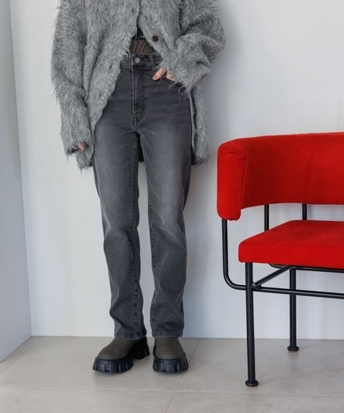 JEANASIS（ジーナシス）の「シルキーシガレットデニムパンツ/985885（デニムパンツ・レディース・ライトブルー/ブラック/ブラック系その他・SMALL/MEDIUM）」の2枚目の写真