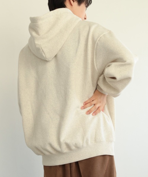 SENSE OF PLACE by URBAN RESEARCH（センスオブプレイスバイアーバンリサーチ）の「『別注』TeddyBear×SENSE OF PLACE　テディベアウラキモウパーカ（パーカー・メンズ・チャコールグレー/オートミール/ブルー/グリーン/レッド・LARGE/MEDIUM）」の14枚目の写真